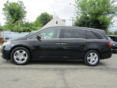 Used 2012 Honda Odyssey Touring image 3