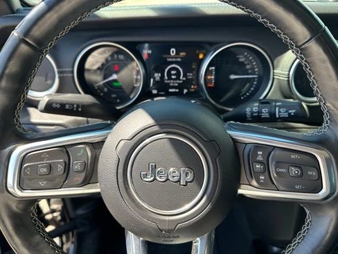 Used 2021 Jeep Wrangler Unlimited Sahara w/ Cold Weather Group AWD/4WD image 23