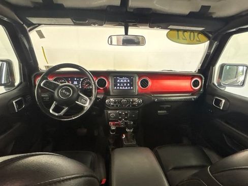 Used 2021 Jeep Wrangler Unlimited Rubicon w/ Cold Weather Group AWD/4WD image 20