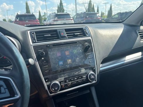 Used 2018 Subaru Legacy 2.5i Limited AWD/4WD image 3
