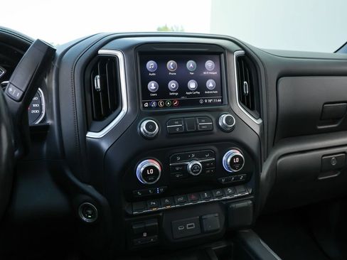 Used 2020 GMC Sierra 1500 AT4 w/ AT4 Premium Package AWD/4WD image 10