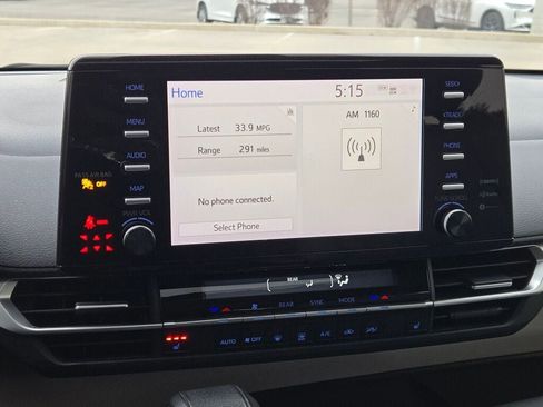 Used 2023 Toyota Sienna XLE image 31