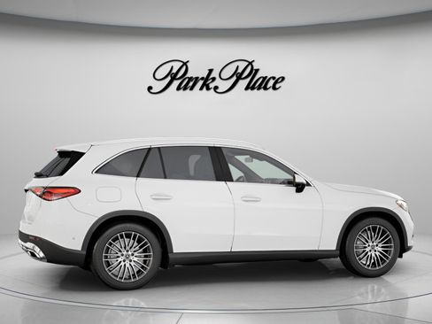 Certified 2026 Mercedes-Benz GLC 300 image 24