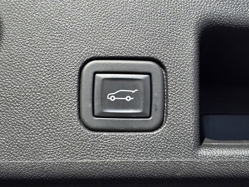 Used 2022 Chevrolet Equinox LT image 27