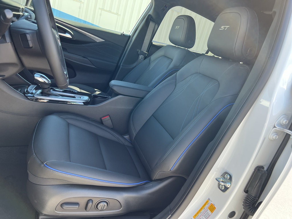 New 2026 Buick Envista Sport Touring w/ Convenience I Package FWD image 19
