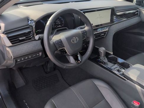 Used 2025 Toyota Camry XLE w/ Premium Plus Package FWD image 16