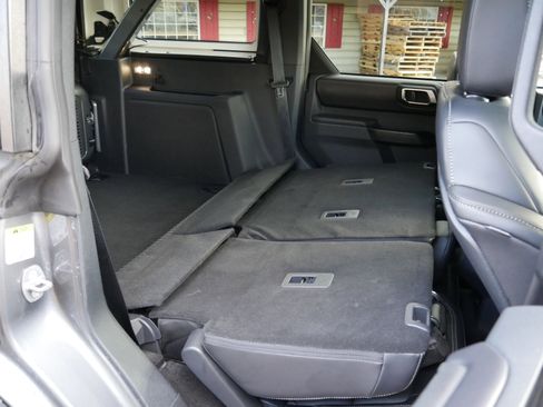 Certified 2025 Ford Bronco Badlands image 30