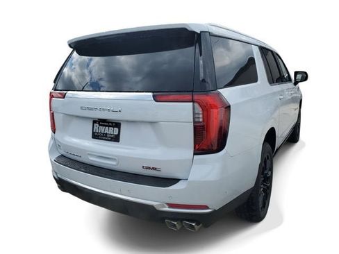 New 2026 GMC Yukon XL Denali w/ Sun & Power Step Package AWD/4WD image 5