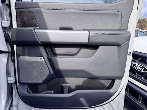 Used 2025 Ford F450 Lariat image 35