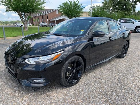 Used 2022 Nissan Sentra SR w/ Midnight Edition FWD image 4