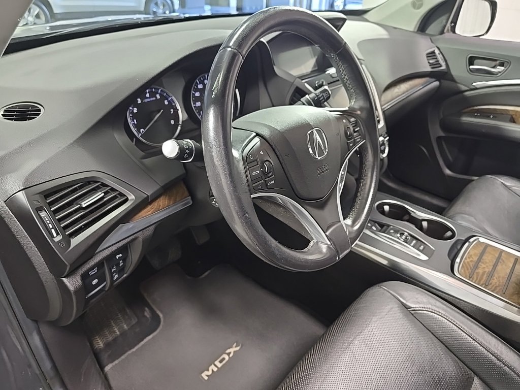 Used 2020 Acura MDX w/ Technology Package AWD/4WD image 13