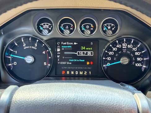 Used 2016 Ford F250 Lariat w/ Lariat Interior Package image 21