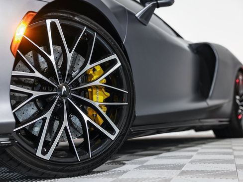 Used 2023 McLaren GT Base image 12