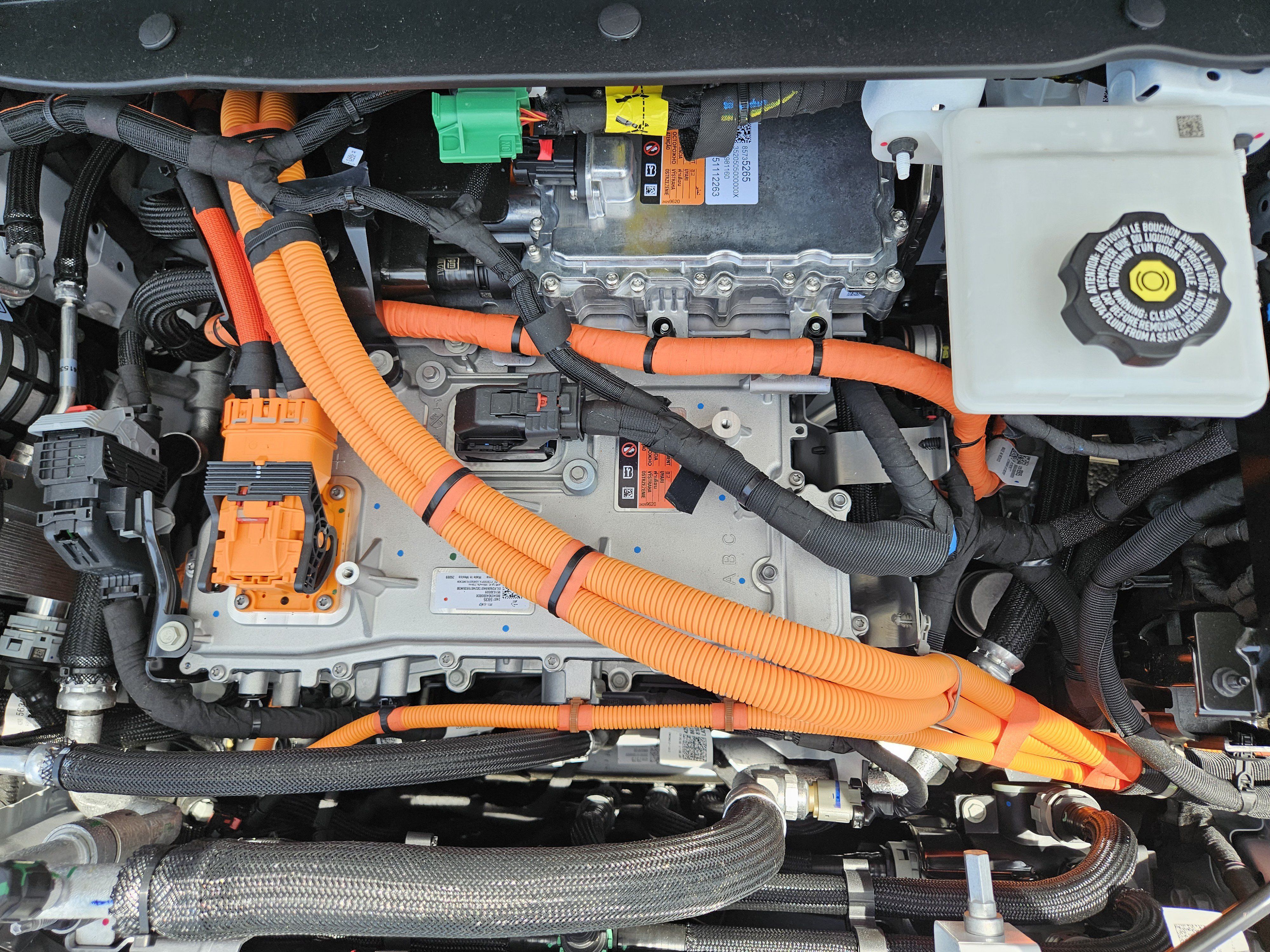 New 2027 Chevrolet Bolt LT FWD image 20