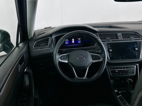Used 2024 Volkswagen Tiguan Wolfsburg Edition image 17