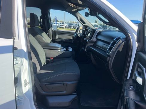 Used 2025 RAM 2500 Big Horn AWD/4WD image 14