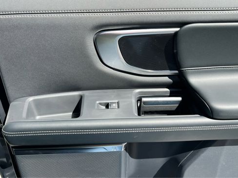 New 2026 Ford Expedition Platinum image 22