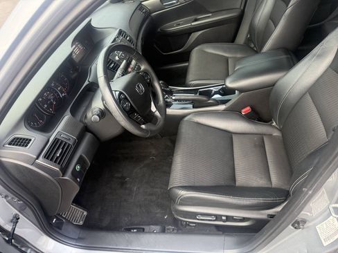 Used 2016 Honda Accord Sport image 18