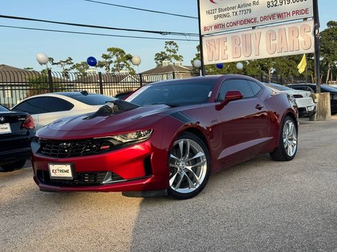 Used 2021 Chevrolet Camaro LT w/ Wild Cherry Design Package 1 RWD image 2