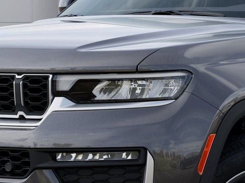 New 2026 Jeep Grand Cherokee Limited AWD/4WD image 10
