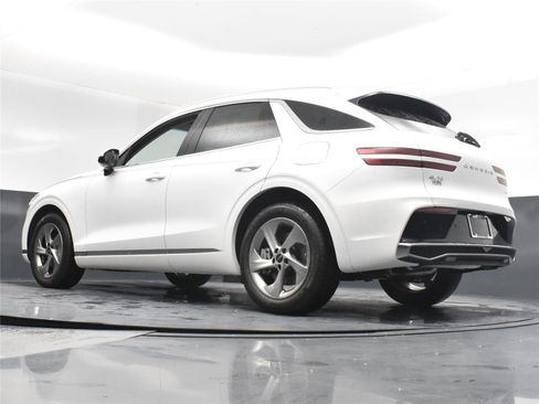 New 2026 Genesis GV70 2.5T Select image 12