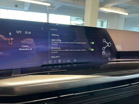 Certified 2025 Cadillac Escalade Premium Luxury image 31