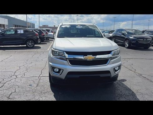 Used 2018 Chevrolet Colorado LT w/ LT Convenience Package AWD/4WD image 3