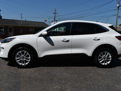 Used 2020 Ford Escape SE FWD image 4