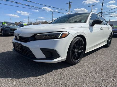 Used 2023 Honda Civic Sport image 1