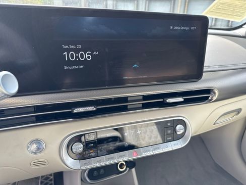 Used 2023 Genesis GV60 Performance image 27