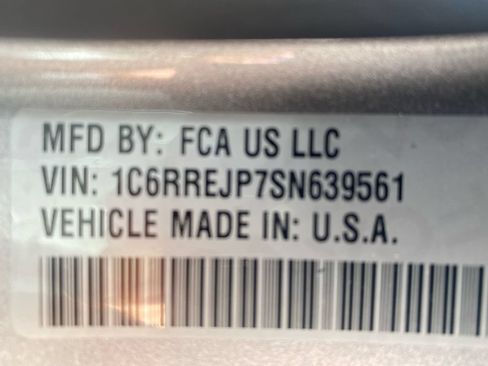 Used 2025 RAM 1500 Laramie RWD image 31