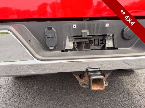 Used 2023 Chevrolet Silverado 1500 LT AWD/4WD image 6