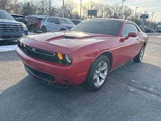 Used 2016 Dodge Challenger SXT w/ Driver Convenience Group video 2