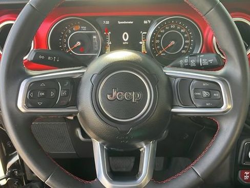 Used 2023 Jeep Wrangler Unlimited Rubicon w/ LED Lighting Group AWD/4WD image 7