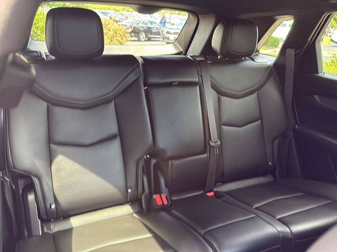 Used 2024 Cadillac XT5 Luxury FWD image 31