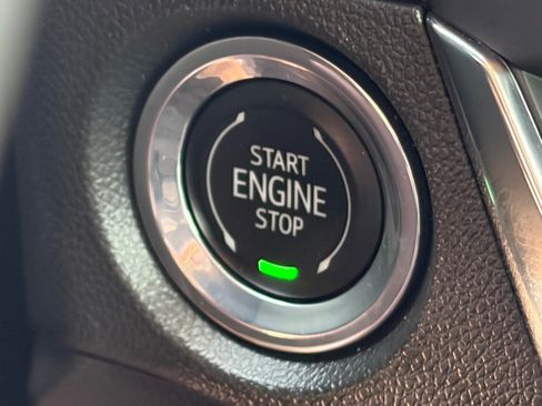 Used 2024 Buick Encore GX Avenir w/ Avenir Technology Package FWD image 29