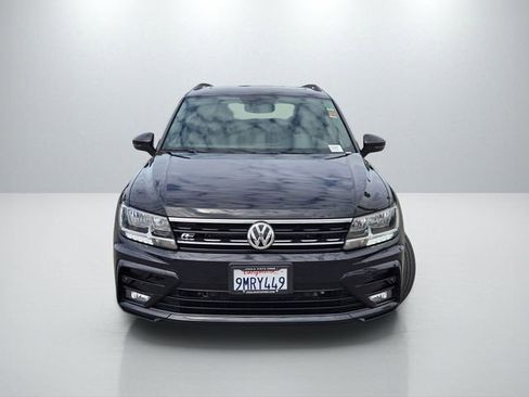 Used 2021 Volkswagen Tiguan SE R-Line image 2