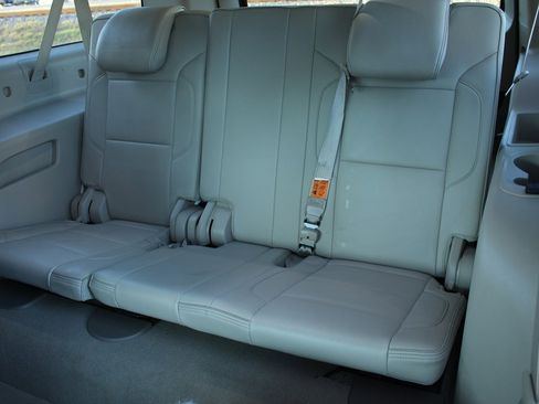 Used 2018 GMC Yukon XL Denali w/ Open Road Package image 18