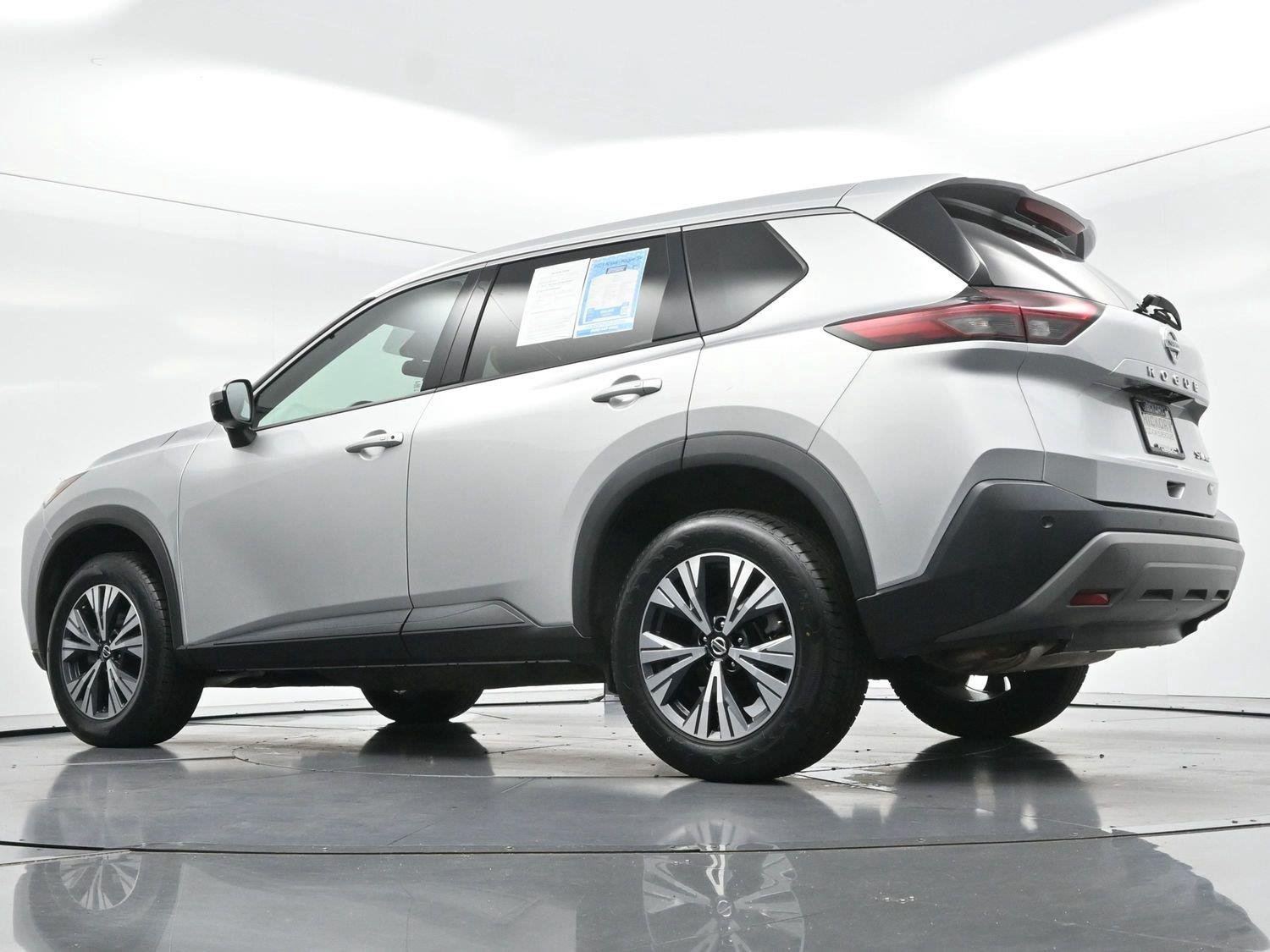 Used 2021 Nissan Rogue SV AWD/4WD image 46
