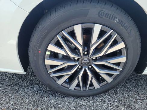 New 2026 Nissan Altima 2.5 SV FWD image 10