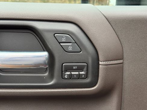 Used 2020 GMC Sierra 2500 SLT w/ SLT Convenience Package image 23