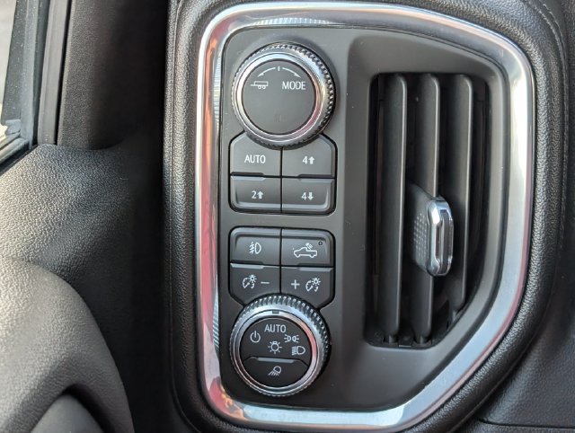 Used 2020 GMC Sierra 3500 Denali w/ Denali Ultimate Package AWD/4WD image 27