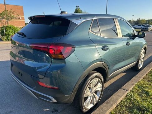 Used 2024 Buick Encore GX Preferred image 3