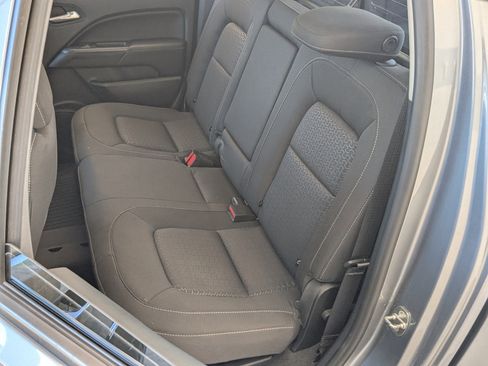 Used 2022 GMC Canyon Elevation image 17