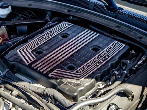 Used 2017 Chevrolet Camaro ZL1 RWD image 13