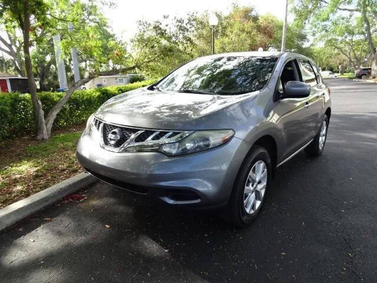 Used 2014 Nissan Murano S FWD image 3