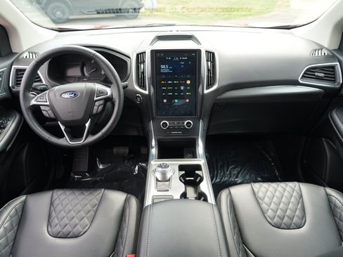 Used 2024 Ford Edge Titanium AWD/4WD image 28