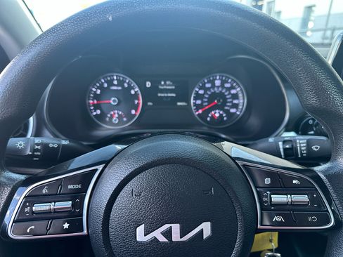 Used 2022 Kia Forte LXS w/ LXS Technology Package image 26