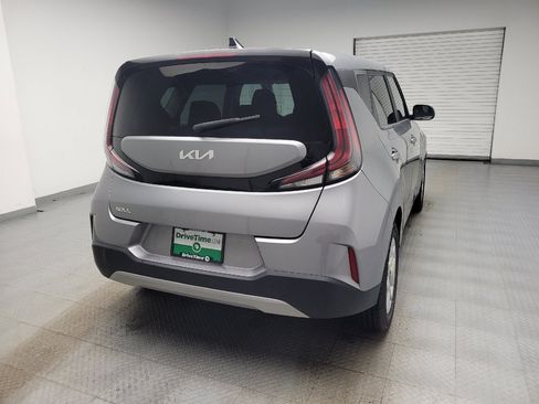 Used 2023 Kia Soul LX w/ Option Group 015 FWD image 7