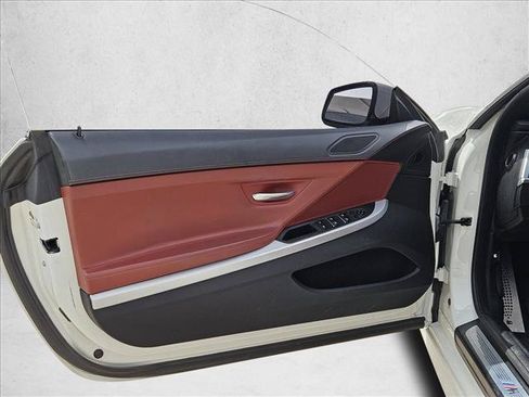 Used 2013 BMW 640i Convertible RWD image 12